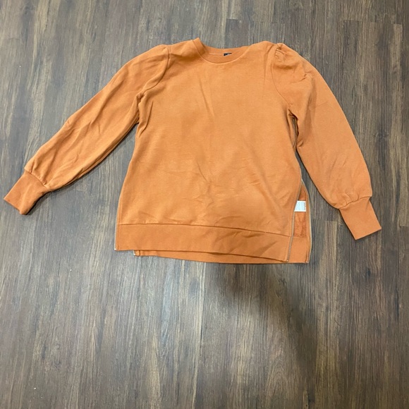 Four maternity sweatshirt bundle - Picture 4 of 6